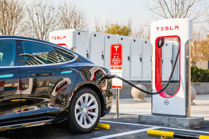 Tesla Will Extend its Supercharger Network to Non-Te...