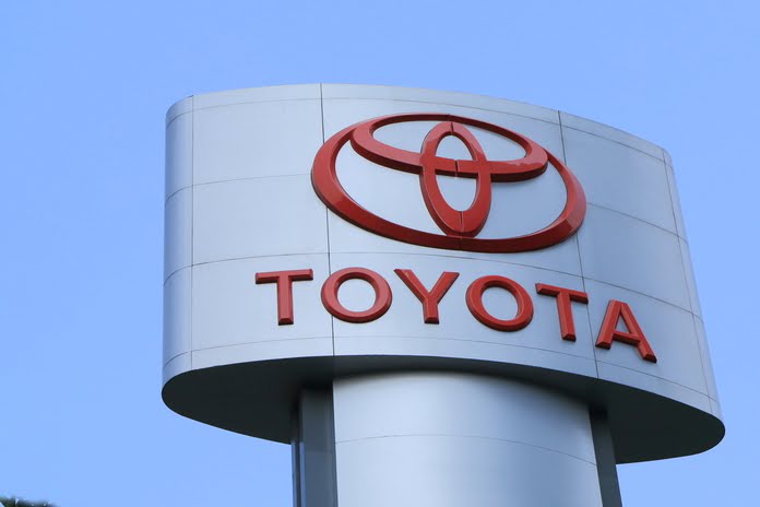 Toyota’s Shares Drop After Maintaining a Conservativ...