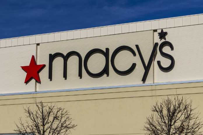 Sales at Macy’s rose, but the company is still down 30% for the year. Is it worth buying?
