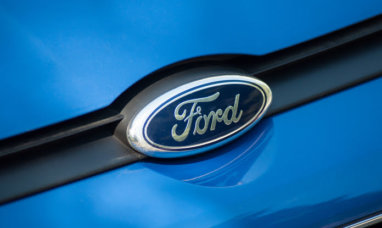 Explaining Why Ford Motor Shares Fell While Competit...