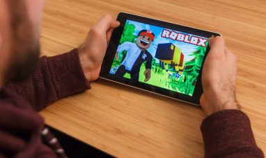Roblox Stock Is Sidelined by Oppenheimer Due to Book...