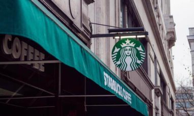 Starbucks Stock Fell Despite Its Rewards Program Imp...