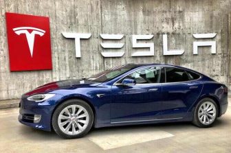 Assessing Tesla Stock Potential to Recover From a 40% Drop