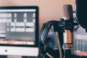 will francis ZDNyhmgkZlQ unsplas 8 Financial Podcasts All Students Need to Listen To
