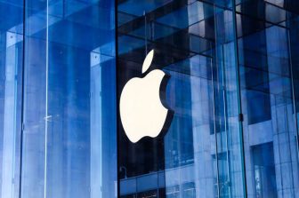 Apple Stock: Evaluating Potential Amid AI Developments