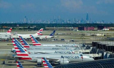 American Airlines in Discussions with Airbus and Boe...
