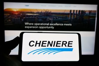 Cheniere Q2 Earnings Exceed Projections, Revenues Fall Short 