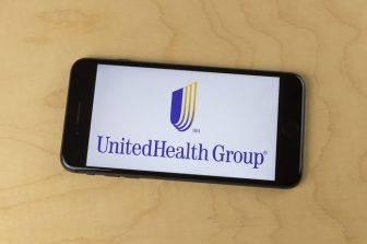 Is UnitedHealth a Favorable Choice for Dividend Investors? 