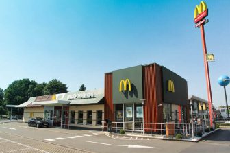 Here’s Why McDonald’s Outperforms Industry Over the Past Year
