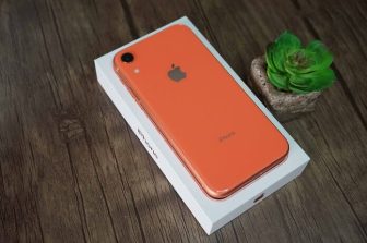 Apple’s iPhone Sales Faces 30% Decline China