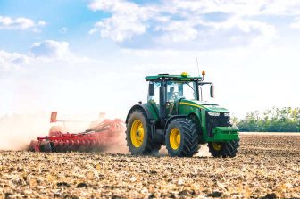 AGCO Hits a 52-Week Low: Reasons to Consider Buying the Dip