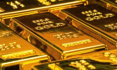 Gold prices decline as markets prepare for Federal R...