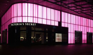 Victoria’s Secret Stock Declines as Sales Fore...