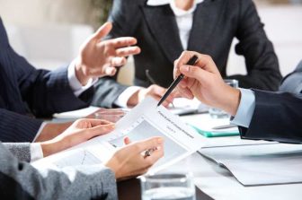 Top Dow Jones Stocks in 2025
