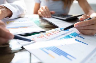 Top Dividend Stocks Amid Market Uncertainty
