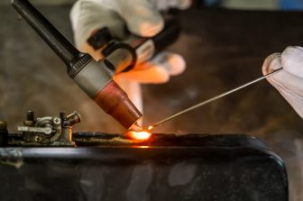 UniFirst’s Q2 Profit Exceeds Expectations