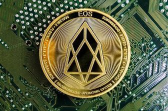 Robinhood Stock Declines Amid Crypto News