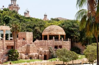 Metropolitan Shuttle® Expands Deep into Greater Los Angeles–Setting the Standard for Charter Bus Services in Southern California