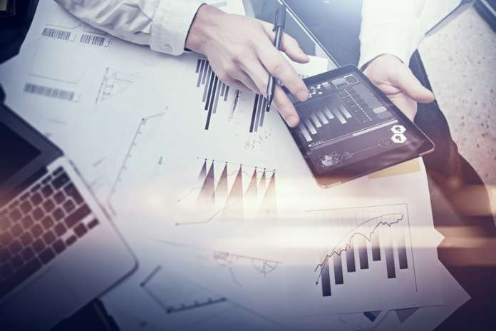 0b11c00920cef7d89c2a3f66c3f6d687 Top Stock Movers: Hanesbrands & More