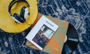 Key Earnings Reports: Netflix & Tesla