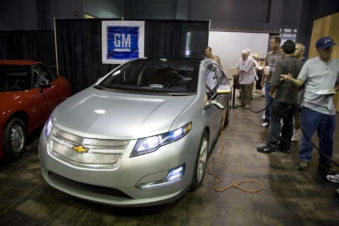 0d8ba2e0ca954c58e515fcbcf7d41ebc Lucid Unveils 'The Seven Suite': A Live Immersion in Sound, Space, and Electric Motion