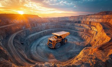 Selkirk Copper Intersects High-Grade Copper-Gold-Silver at the Minto East Zone, and Continues to Expand the Minto...