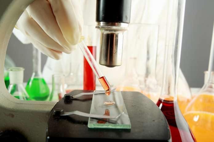 325ea7b986b458c8d51b5ae507d2625a 1 /C O R R E C T I O N -- Caris Life Sciences/