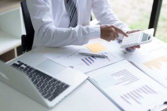 Market Risks Resemble 2008 Crisis