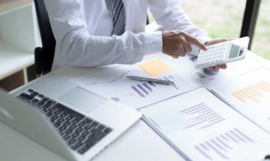 Market Risks Resemble 2008 Crisis