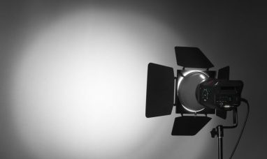 Aurzen Brings Pocket-Sized Projection and Immersive Audio to MWC 2026