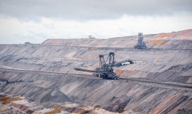 West Red Lake Gold Reports 215.46 g/t Au over 5.35m, 50.34 g/t Au over 4.05m and 61.7...