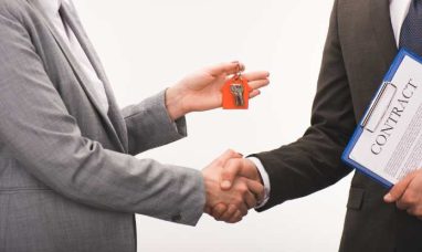 Realtor.com® July Luxury Housing Report: Luxury Thre...
