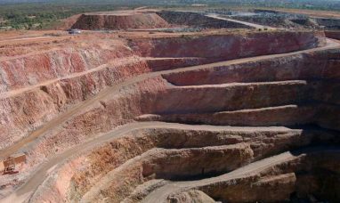 Traction Uranium Announces Closing of Non-Brokered Flow-Through Private Placement