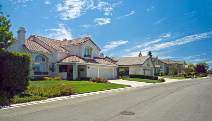 8c938eb00c83d247718d57ec50c1109f Realtor.com® July Rent Report: Renting a Starter Home Costs Less Than Buying in All 50 Largest U.S. Metros, but the Gap Is Narrowing