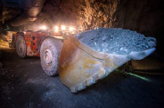 GOLD STRATEGY ANNOUNCES OPTION GRANT