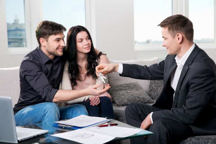 d9e644eb8233bf17c48a0886870561f9 More Than Two-Thirds of New-Home Listing Views Come From Outside Their Metro Area, Realtor.com® Finds