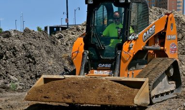 AGCO Shares Rise Despite Lower Sales and Revised For...